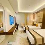 Golden Tulip Deira Hotel